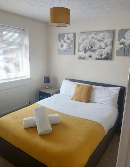 Ashford Holiday Home Smithy Drive Sleeps 5 Free Wifi And Vehicle Parking Kingsnorth Exterior foto