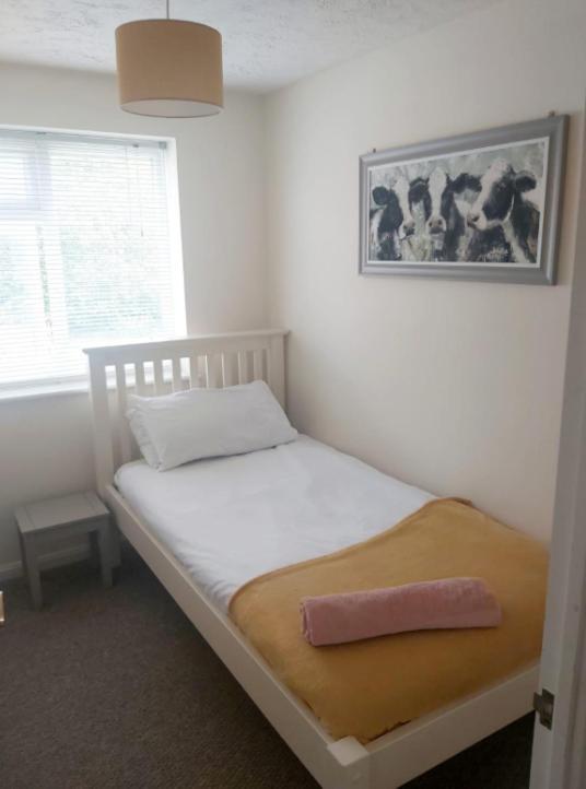 Ashford Holiday Home Smithy Drive Sleeps 5 Free Wifi And Vehicle Parking Kingsnorth Exterior foto